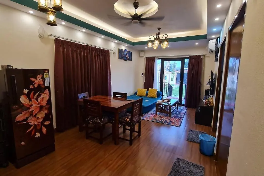 펜션 Courtyard By Palm -3Bkh Mini Farm House 구르가온