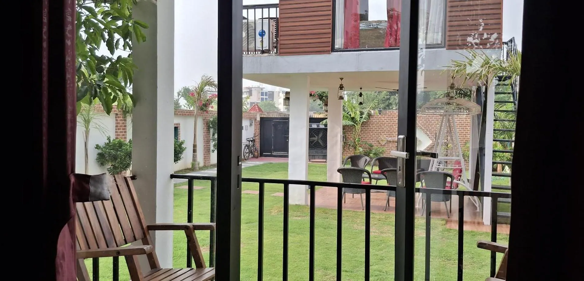 Courtyard By Palm -3Bkh Mini Farm House 구르가온 펜션
